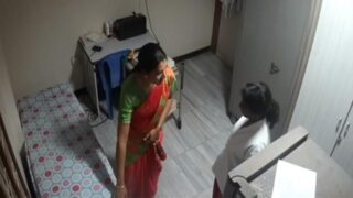 Aunty’s Nurse Apply Cream & Message On Clinic – Nurse Porn Mms